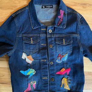 NWOT Lightweight Womens Jean Jacket, Shoe Appliques and Patches, Size Small
